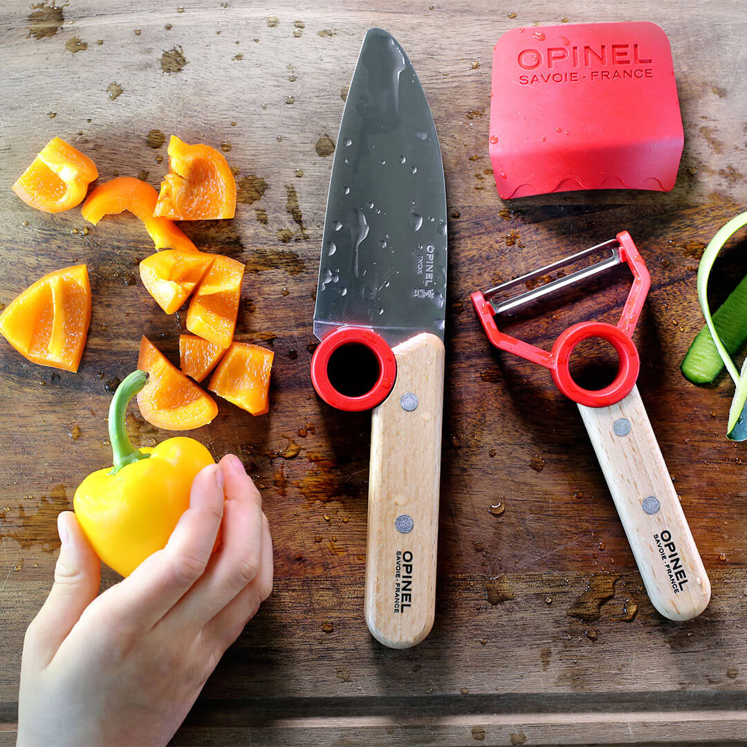 Opinel Le Petit Chef Knife Set, Chef Knife with Rounded Tip, Fingers Guard,  For Children, Teaching Food Prep and Kitchen Safety, 2 Piece Set, Made in